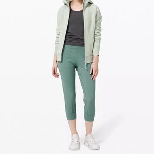 Lululemon Align Jogger Crop 
23"